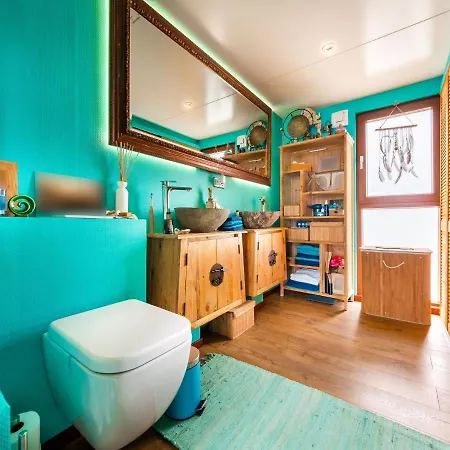 Tekne Romantic, Sailable Harbor Lodge, In A Beautiful Location In Harderwijk