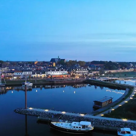 Tekne Romantic, Sailable Harbor Lodge, In A Beautiful Location In