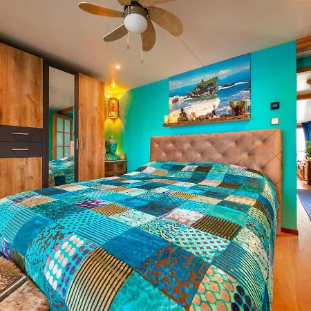 Romantic, Sailable Harbor Lodge, In A Beautiful Location In *